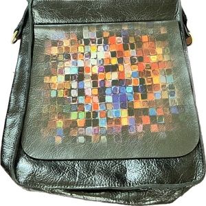 Icon leather purse
